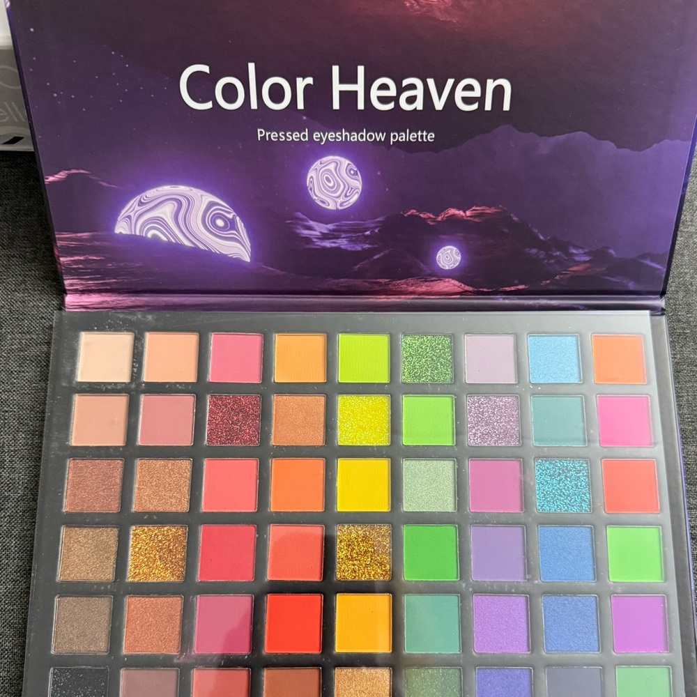 Baisen Diary Color Heaven Eyeshadow Palette